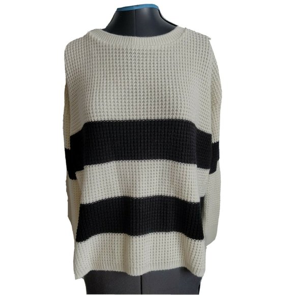 XXI Forever 21 Sweater Boxy Chunky Size S Black Off White Stripe Relaxed Cozy - Picture 2 of 14